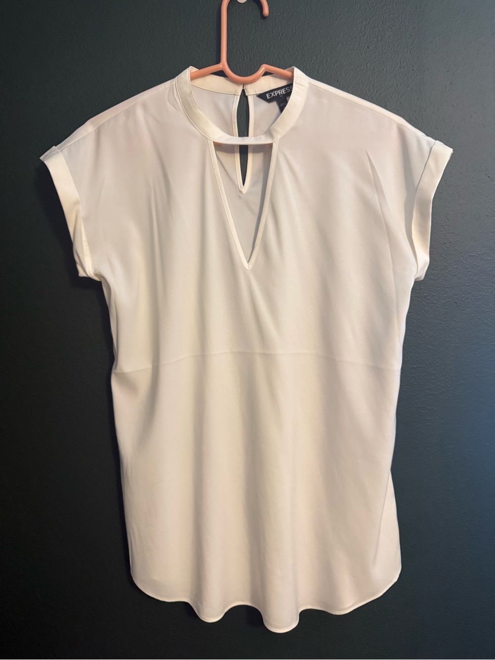 Express Women's Cream Notch Keyhole Cap Sleeve Blouse